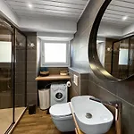 아파트 Swiss Alpine Retreat & View Near Martigny *