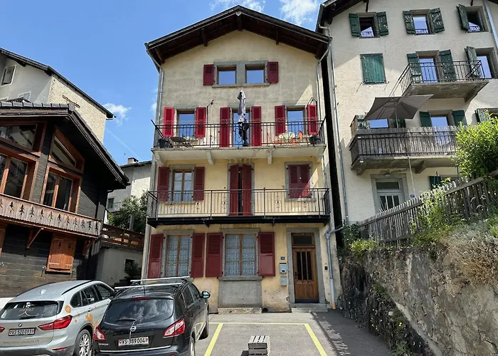Swiss Alpine Retreat & View Near Martigny *